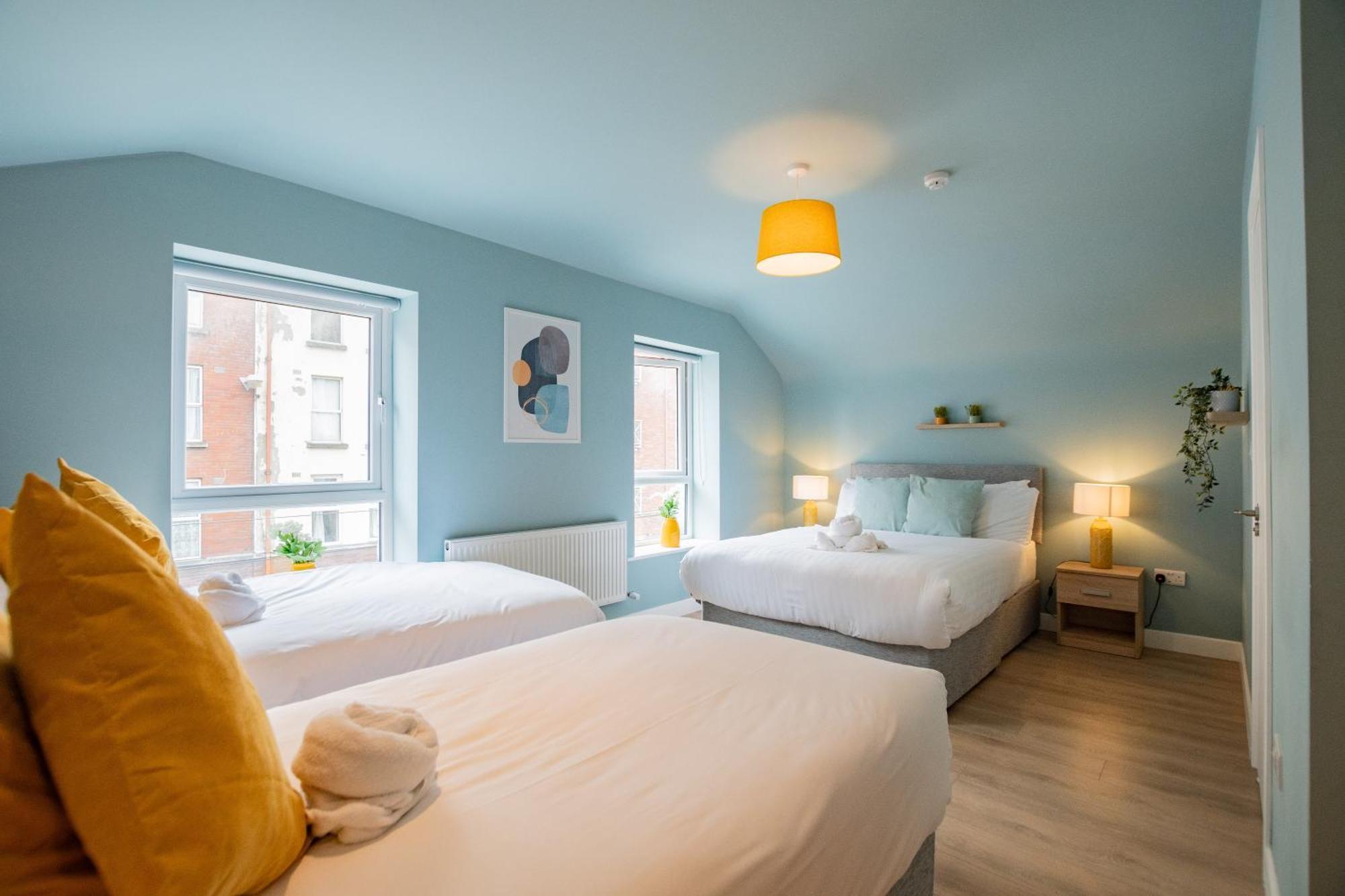 The Large Group House -Sleeps 21 Villa Dublin Eksteriør bilde
