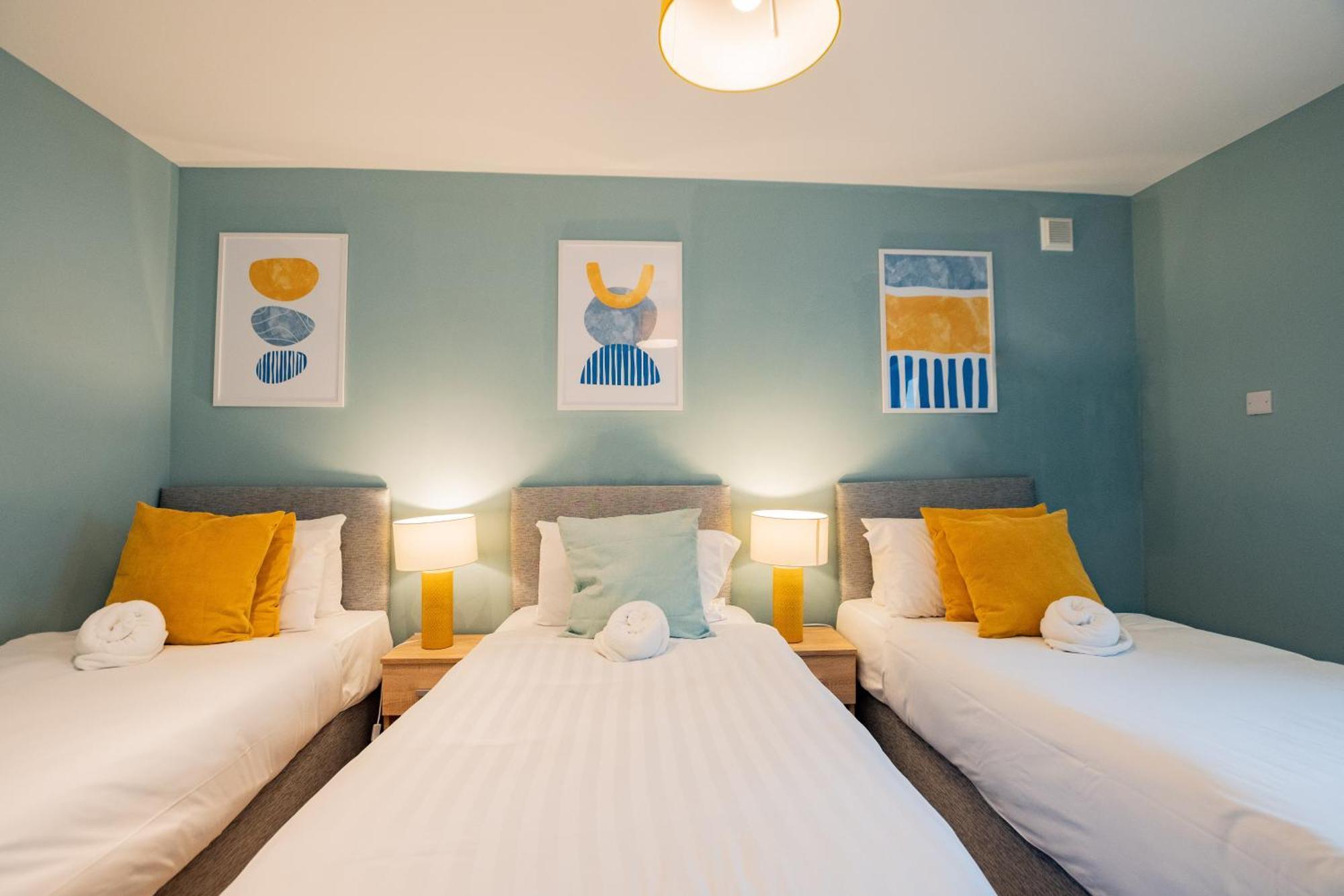 The Large Group House -Sleeps 21 Villa Dublin Eksteriør bilde