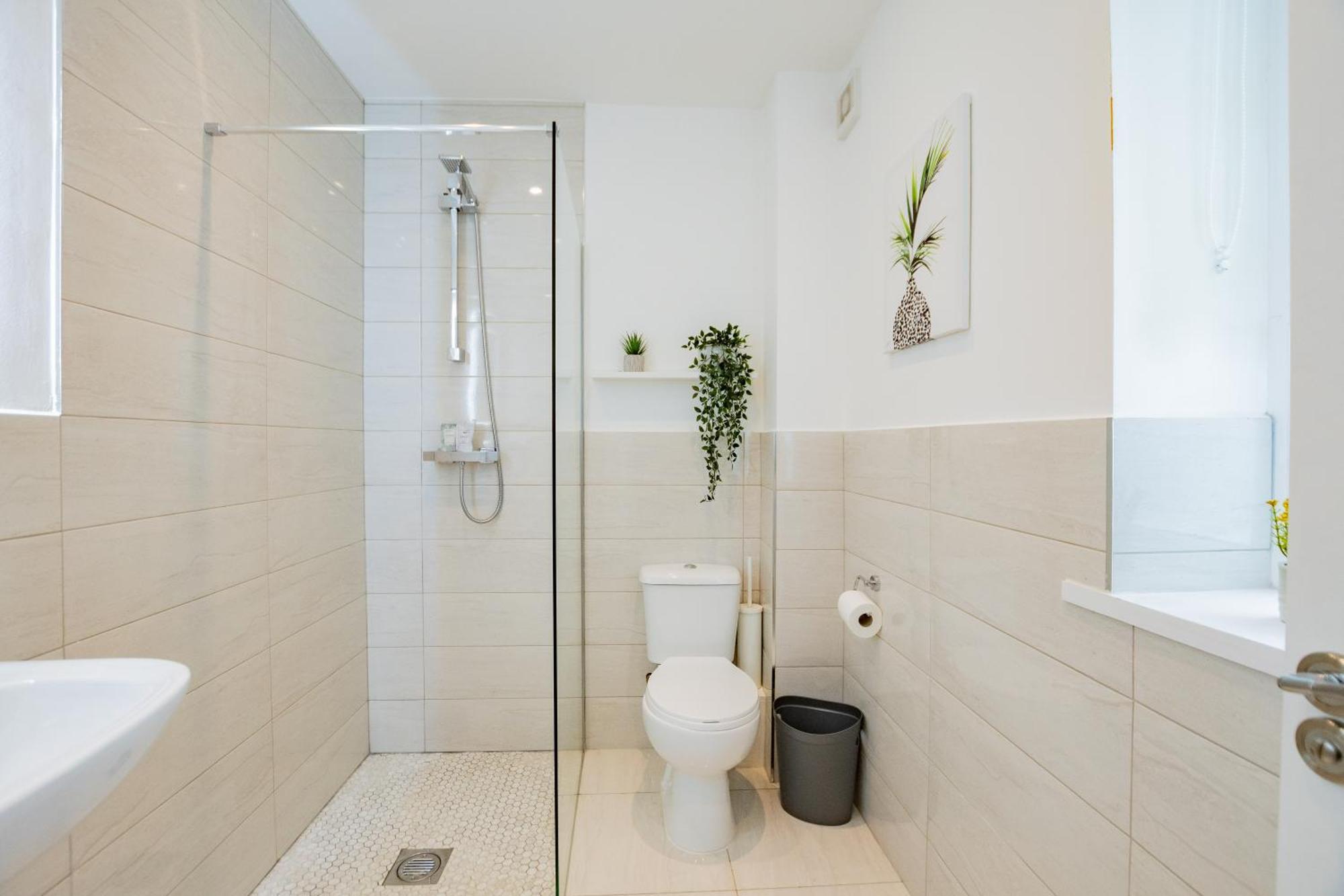 The Large Group House -Sleeps 21 Villa Dublin Eksteriør bilde