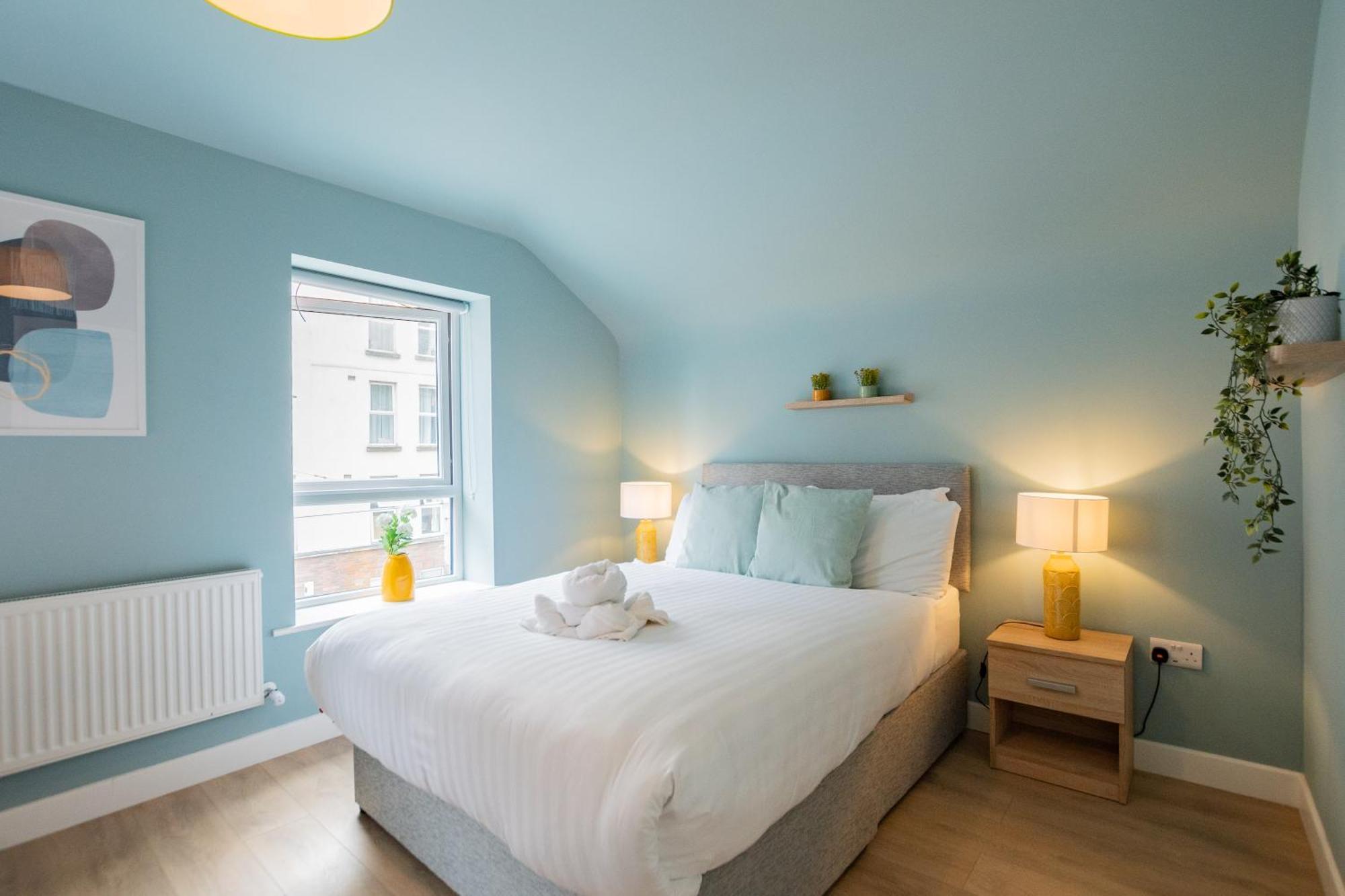 The Large Group House -Sleeps 21 Villa Dublin Eksteriør bilde