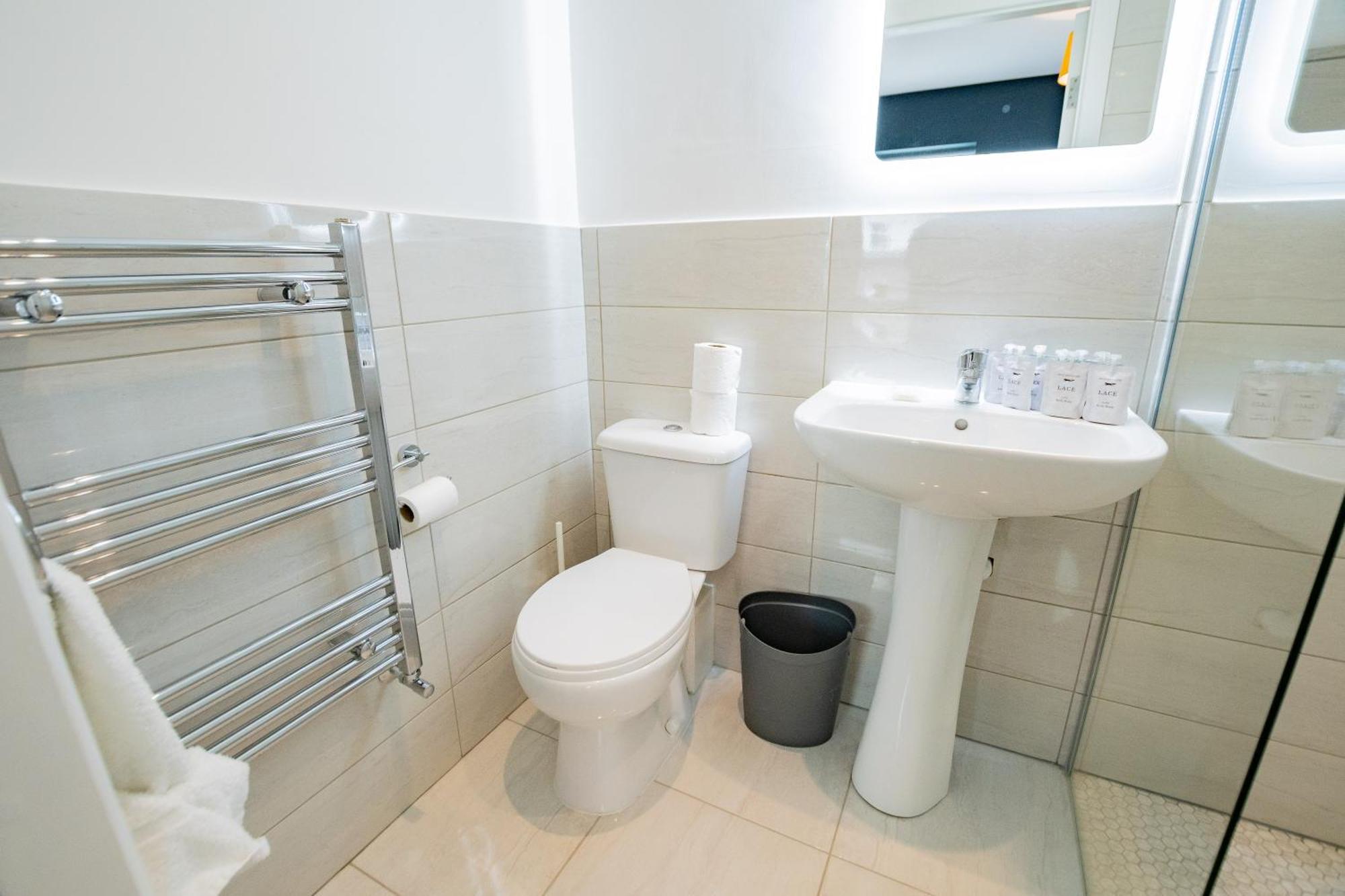 The Large Group House -Sleeps 21 Villa Dublin Eksteriør bilde