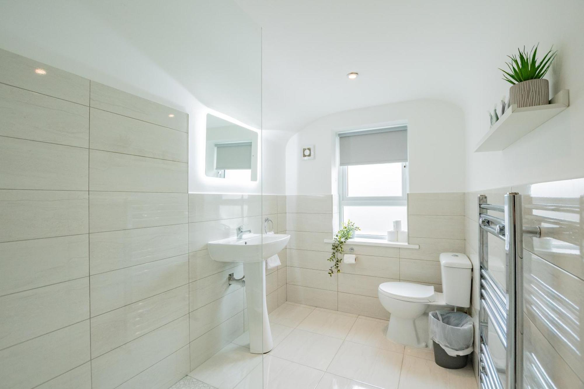 The Large Group House -Sleeps 21 Villa Dublin Eksteriør bilde