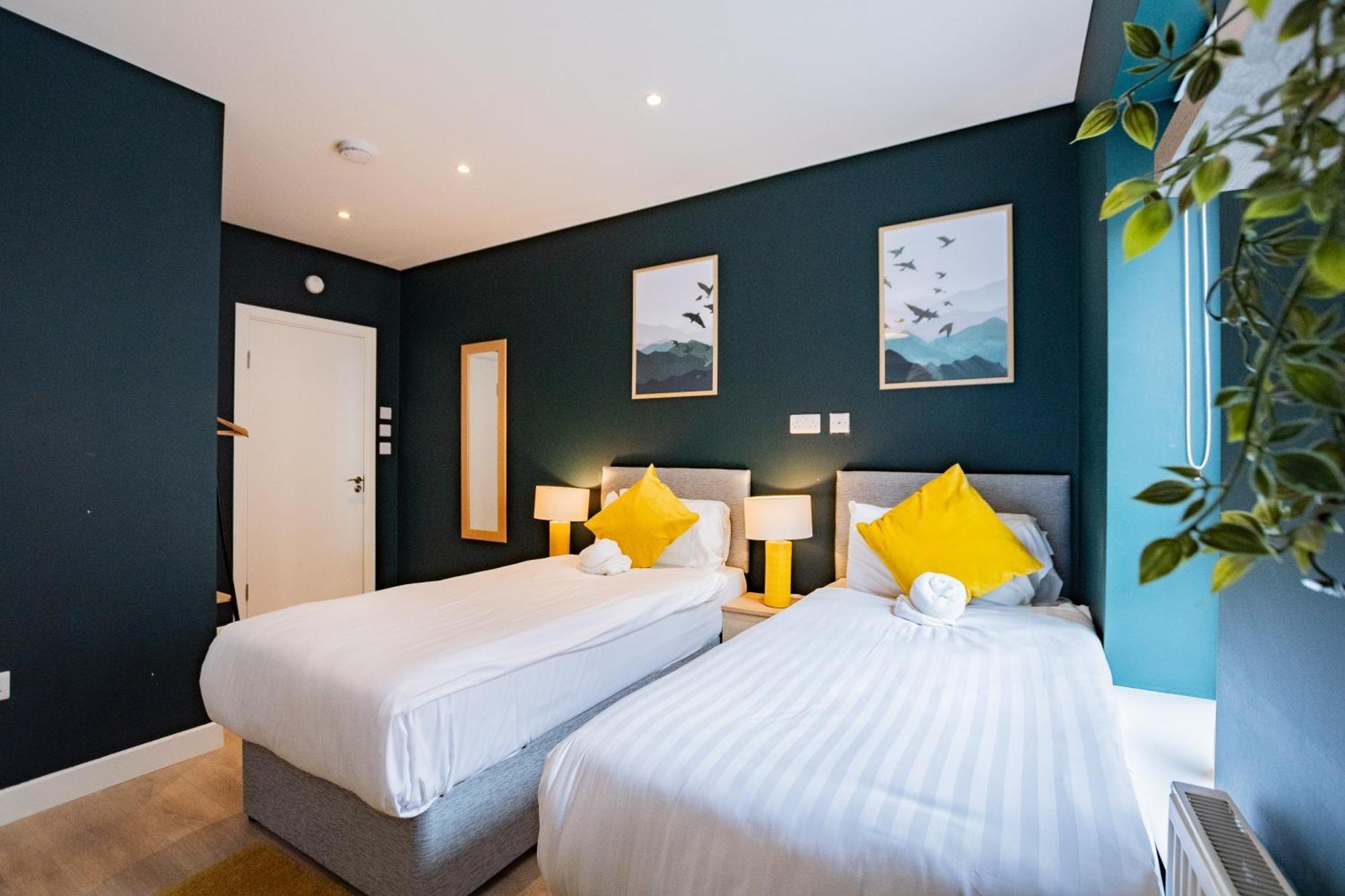 The Large Group House -Sleeps 21 Villa Dublin Eksteriør bilde