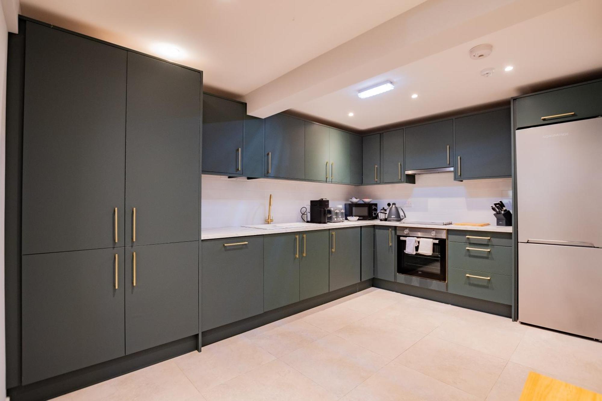 The Large Group House -Sleeps 21 Villa Dublin Eksteriør bilde