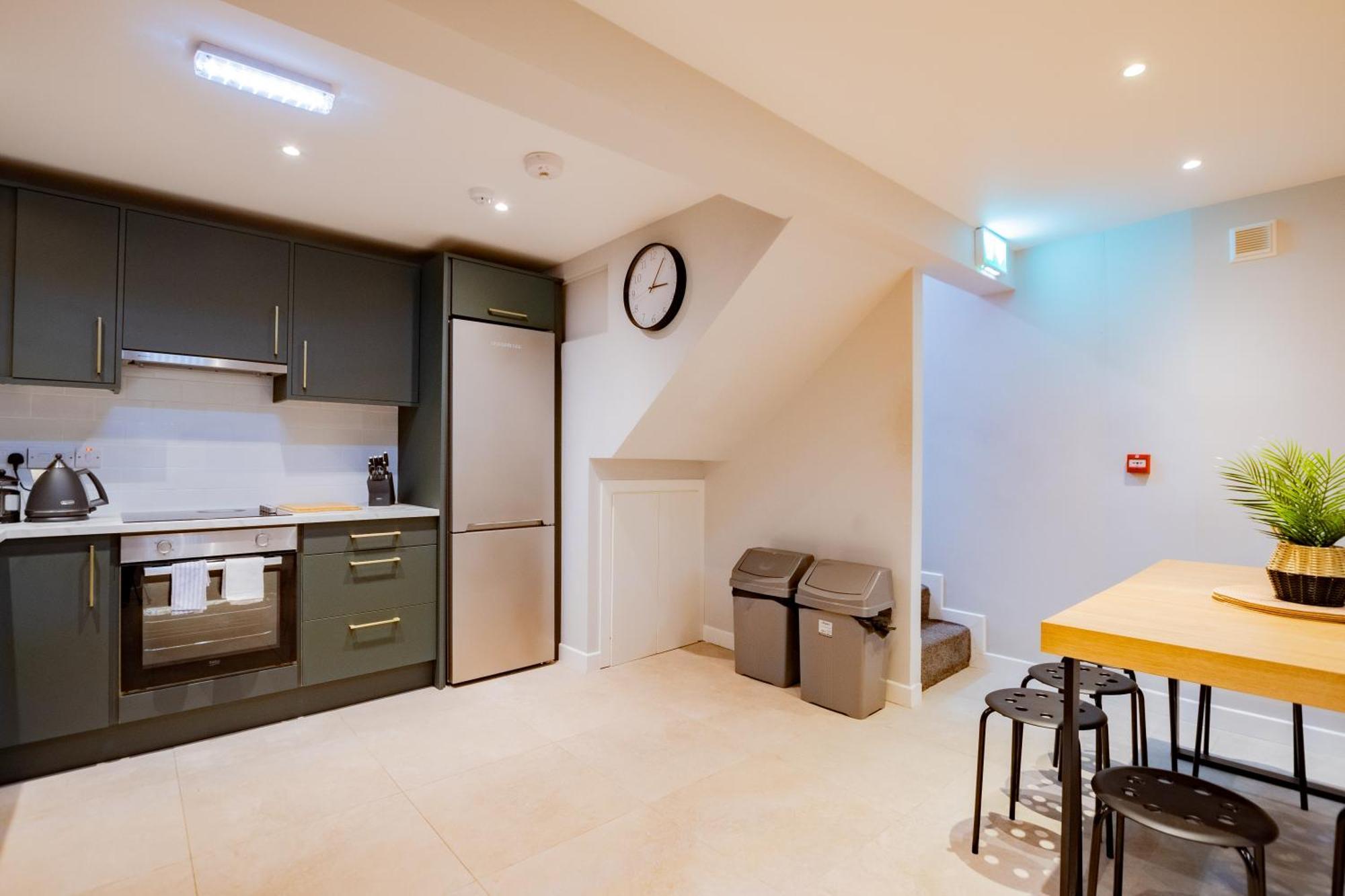 The Large Group House -Sleeps 21 Villa Dublin Eksteriør bilde